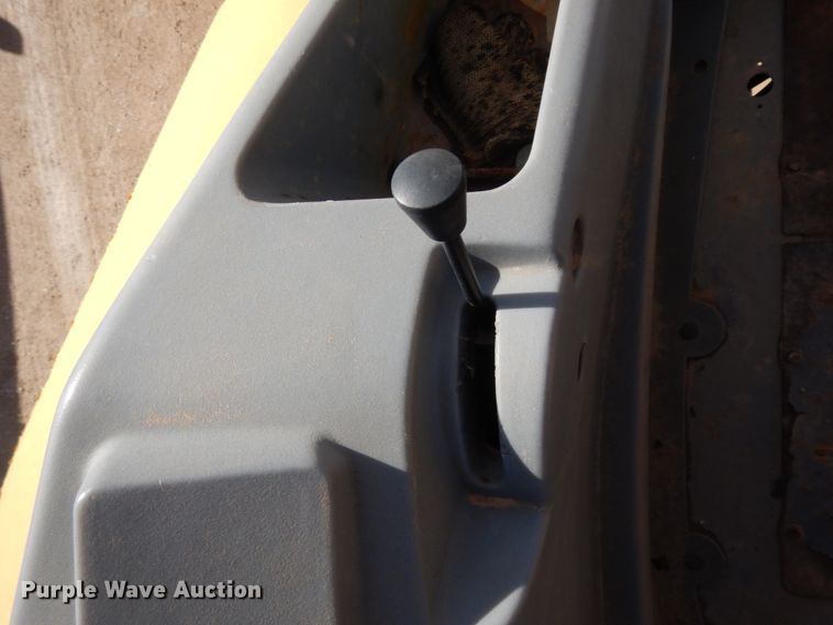 image for item DJ8170 2005 Volvo BL60  backhoe