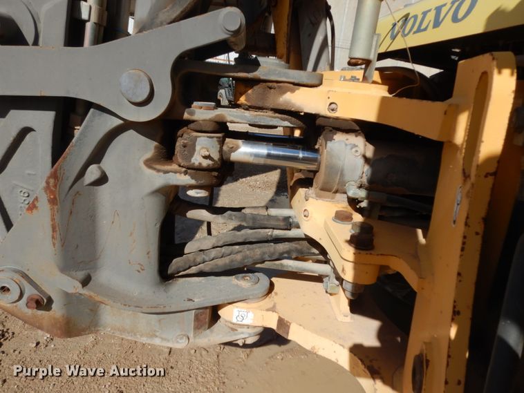 image for item DJ8170 2005 Volvo BL60  backhoe