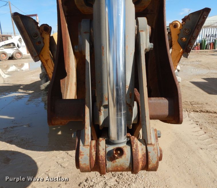 image for item DJ8170 2005 Volvo BL60  backhoe