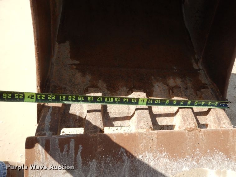 image for item DJ8170 2005 Volvo BL60  backhoe