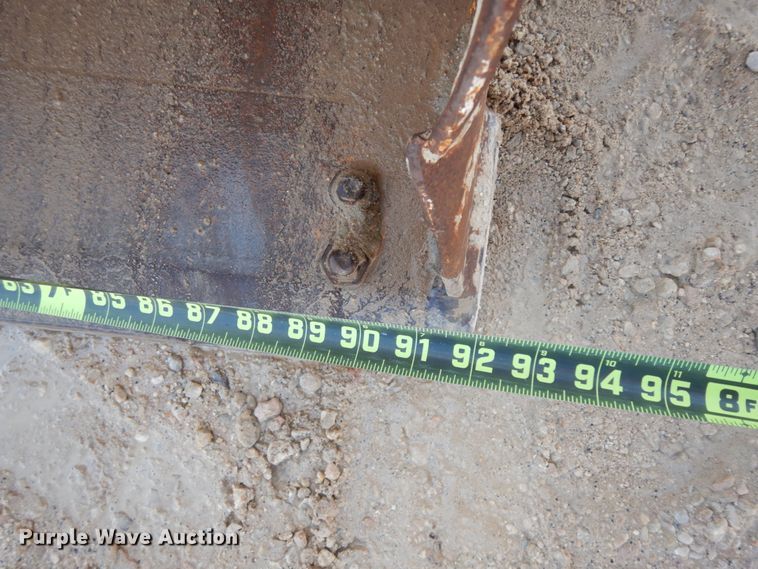 image for item DJ8170 2005 Volvo BL60  backhoe