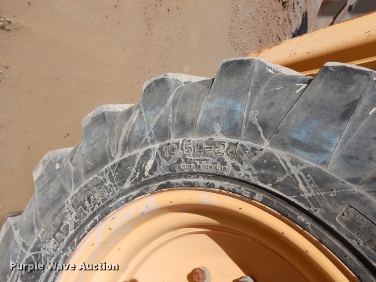 image for item DJ8170 2005 Volvo BL60  backhoe