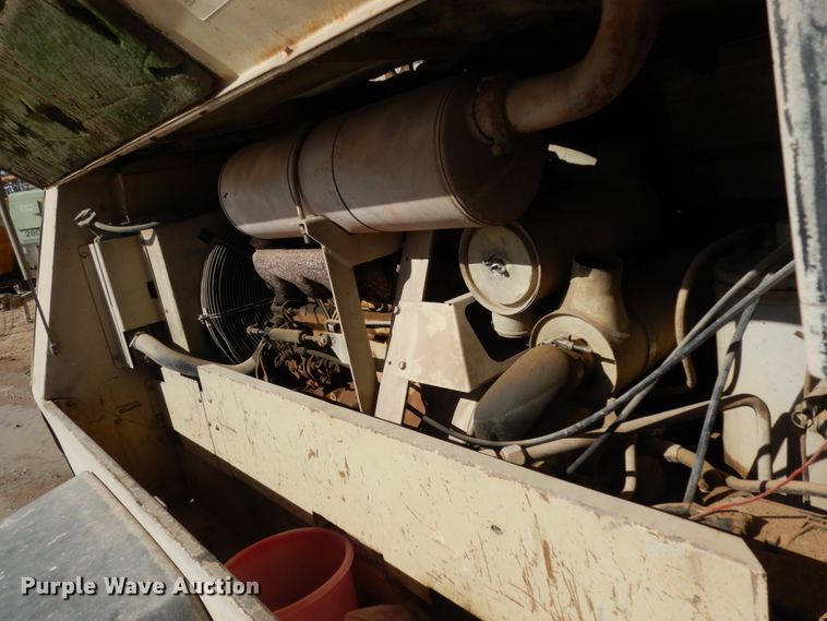image for item DJ8172 Ingersoll Rand P185  air compressor