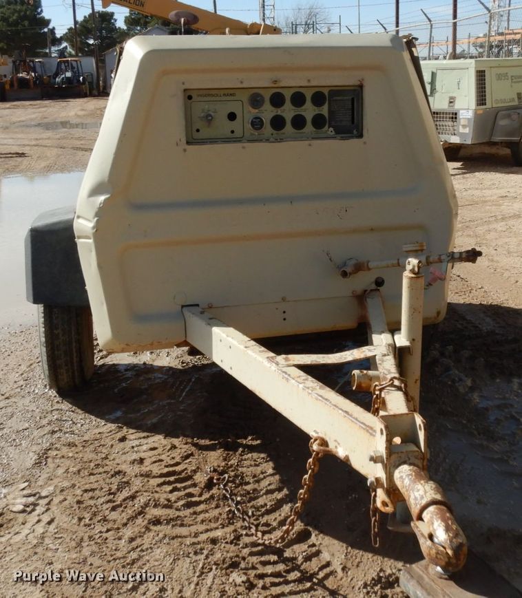 image for item DJ8173 1995 Ingersoll Rand P250  air compressor