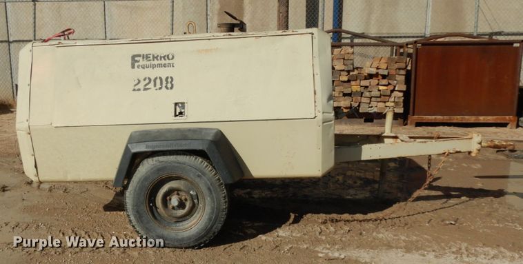 image for item DJ8173 1995 Ingersoll Rand P250  air compressor