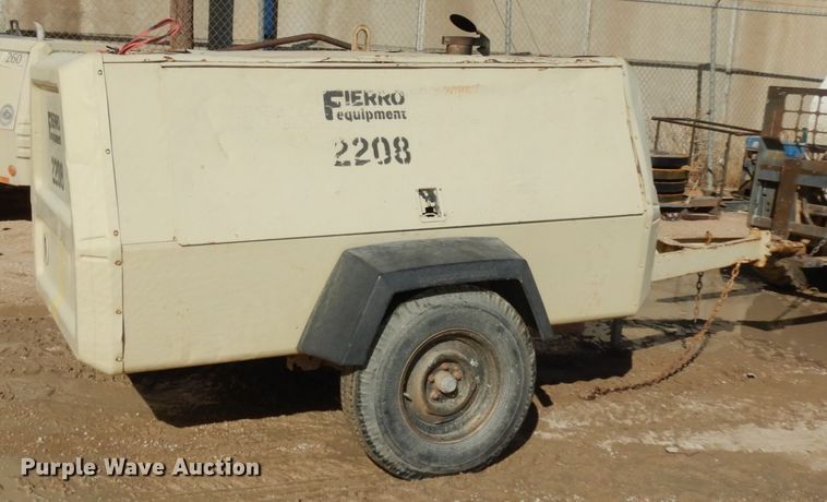 image for item DJ8173 1995 Ingersoll Rand P250  air compressor