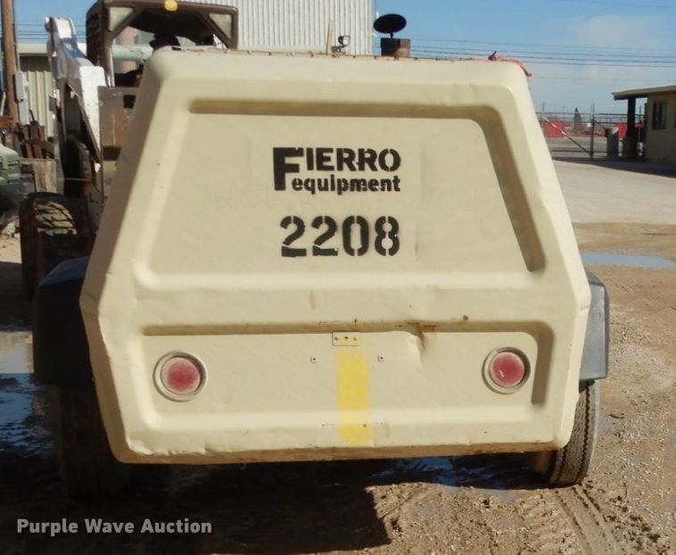 image for item DJ8173 1995 Ingersoll Rand P250  air compressor