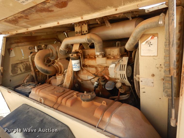 image for item DJ8173 1995 Ingersoll Rand P250  air compressor