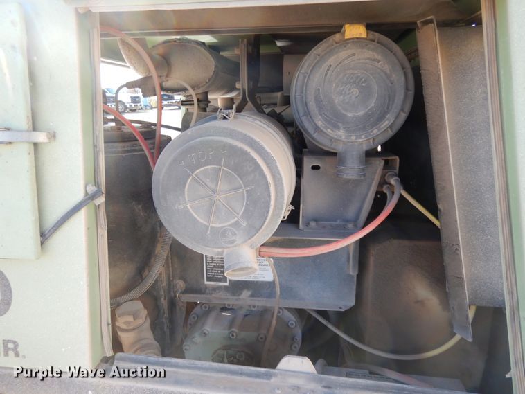 image for item DJ8174 2007 Sullair 260  air compressor