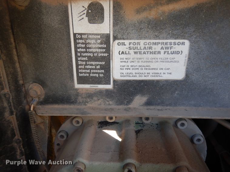 image for item DJ8174 2007 Sullair 260  air compressor