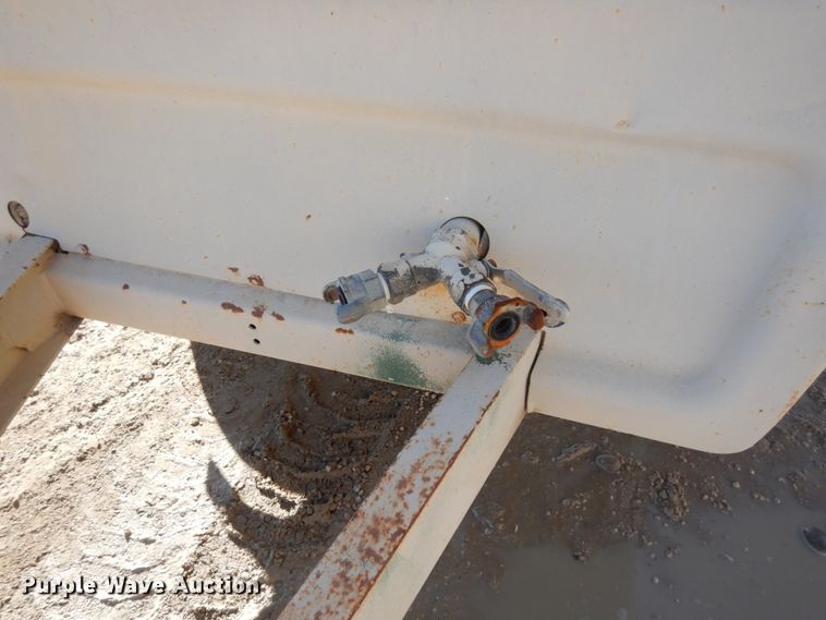 image for item DJ8175 1994 Ingersoll Rand 250  air compressor