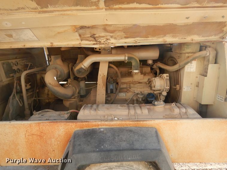 image for item DJ8175 1994 Ingersoll Rand 250  air compressor