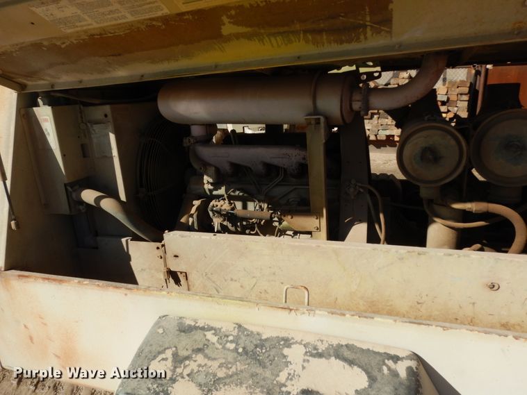 image for item DJ8175 1994 Ingersoll Rand 250  air compressor