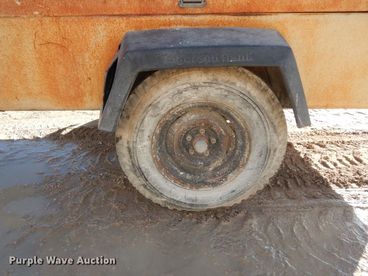 image for item DJ8175 1994 Ingersoll Rand 250  air compressor