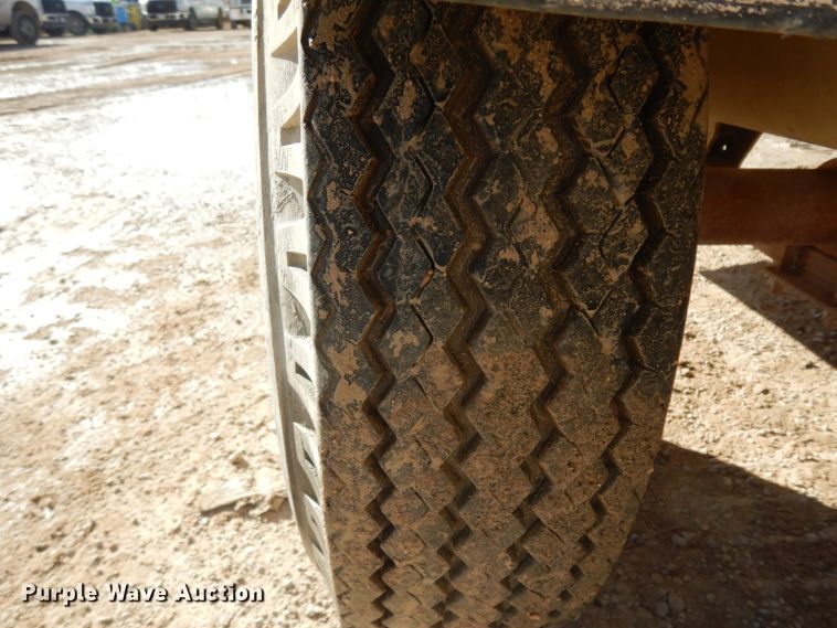 image for item DJ8175 1994 Ingersoll Rand 250  air compressor