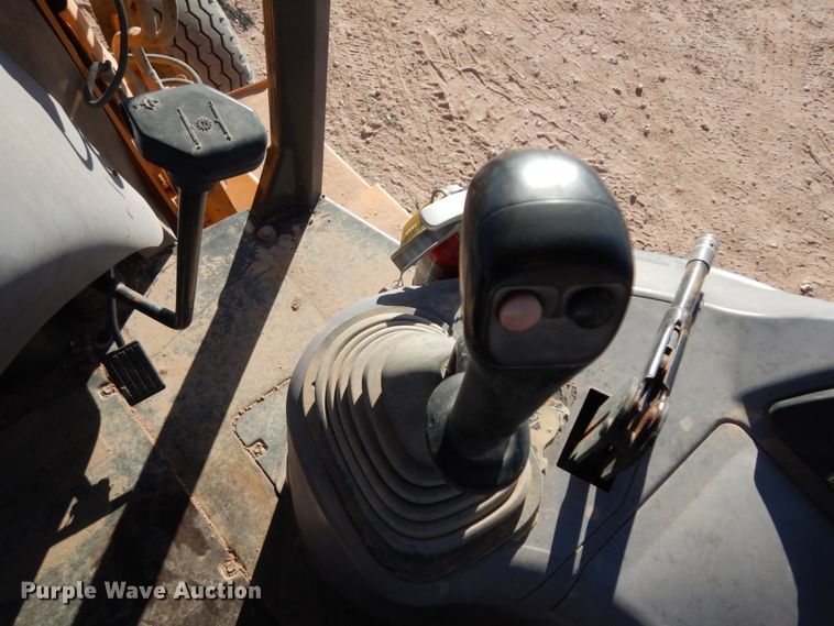 image for item DJ8176 2002 Case 580 Super M  backhoe