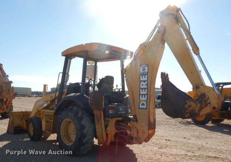 image for item DJ8179 2002 John Deere 310G  backhoe