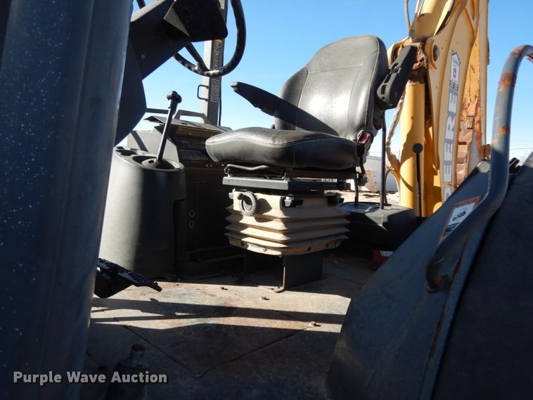 image for item DJ8179 2002 John Deere 310G  backhoe