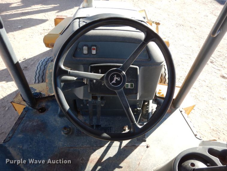 image for item DJ8179 2002 John Deere 310G  backhoe