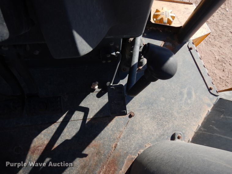 image for item DJ8179 2002 John Deere 310G  backhoe