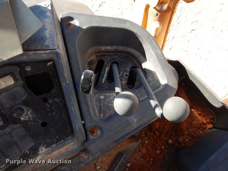 image for item DJ8179 2002 John Deere 310G  backhoe