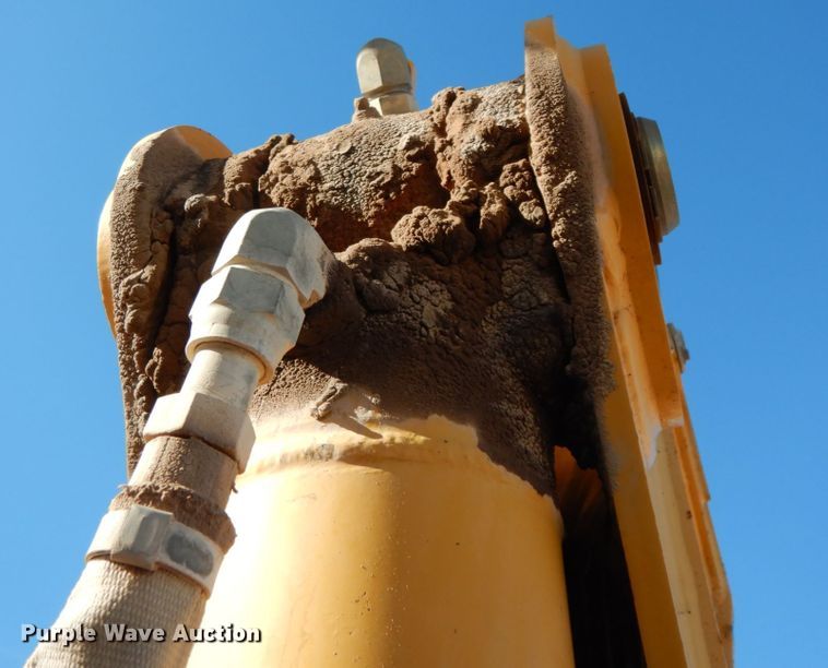 image for item DJ8179 2002 John Deere 310G  backhoe