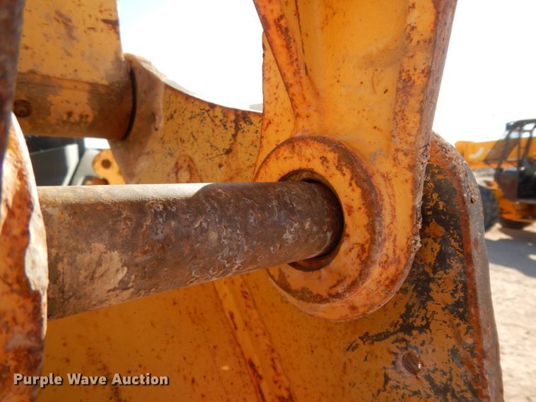 image for item DJ8179 2002 John Deere 310G  backhoe