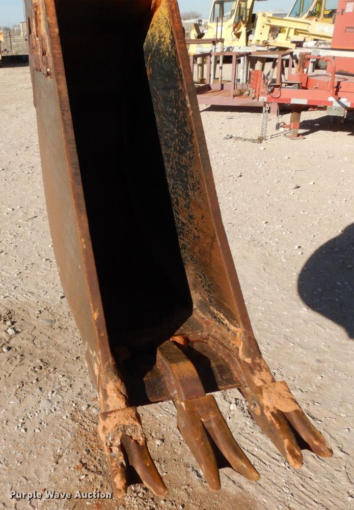 image for item DJ8179 2002 John Deere 310G  backhoe