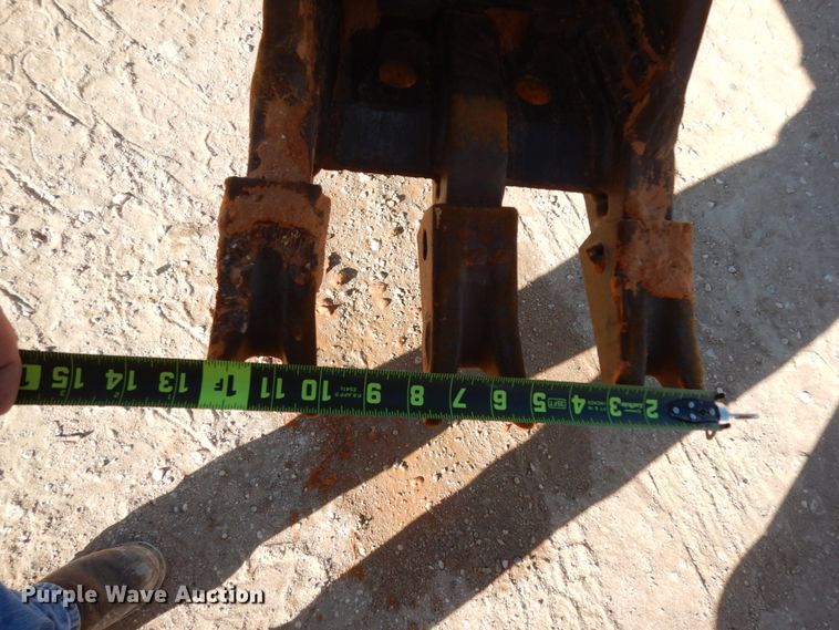 image for item DJ8179 2002 John Deere 310G  backhoe