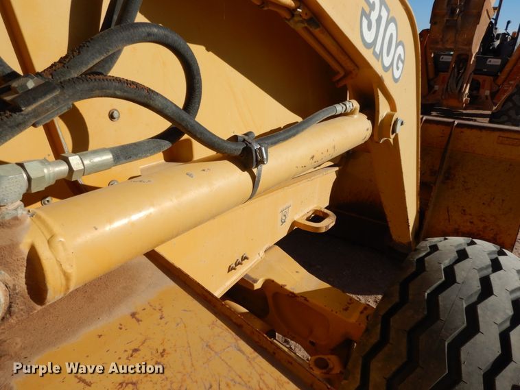 image for item DJ8179 2002 John Deere 310G  backhoe