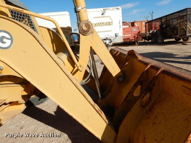 image for item DJ8179 2002 John Deere 310G  backhoe