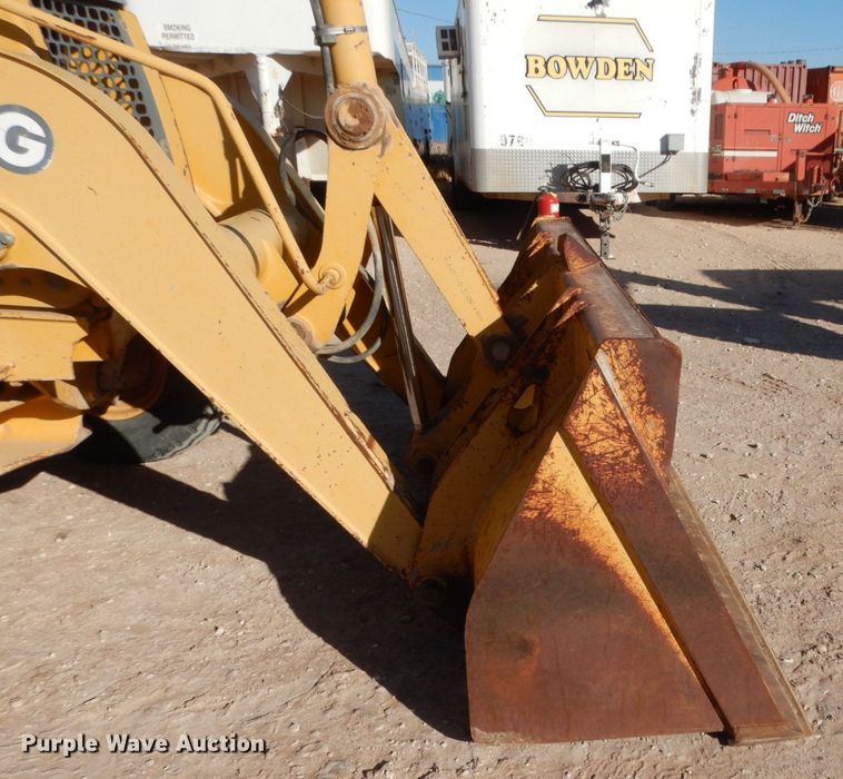 image for item DJ8179 2002 John Deere 310G  backhoe