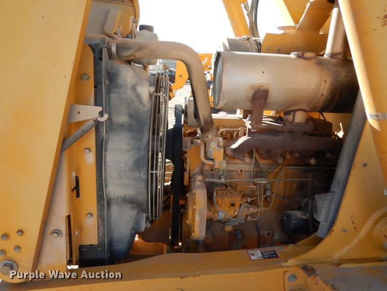 image for item DJ8179 2002 John Deere 310G  backhoe