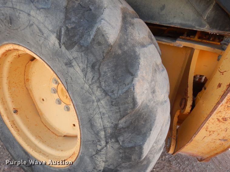 image for item DJ8179 2002 John Deere 310G  backhoe