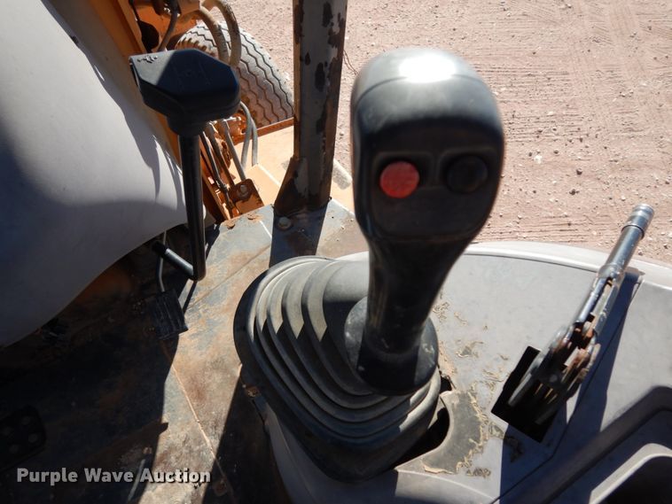 image for item DJ8180 2001 Case 580 Super M  backhoe