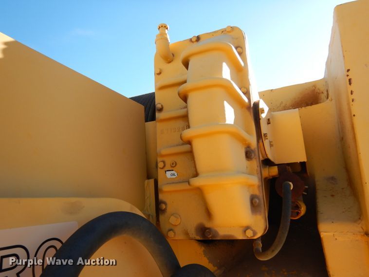 image for item DJ8181 1971 Galion 150A  crane