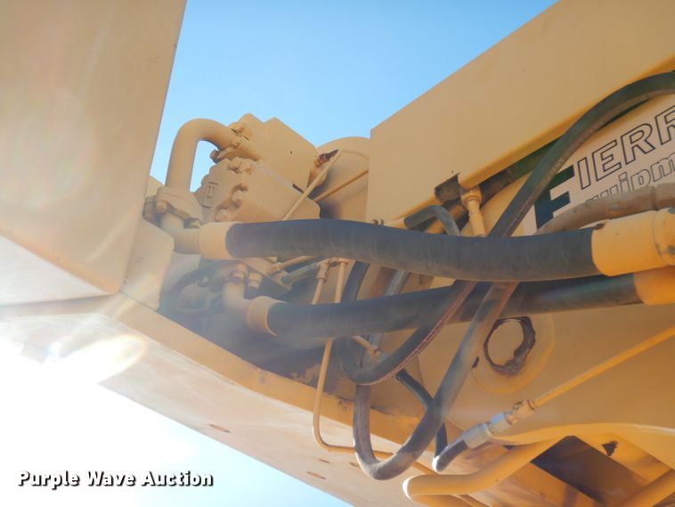 image for item DJ8181 1971 Galion 150A  crane