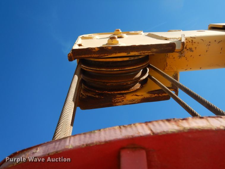 image for item DJ8181 1971 Galion 150A  crane