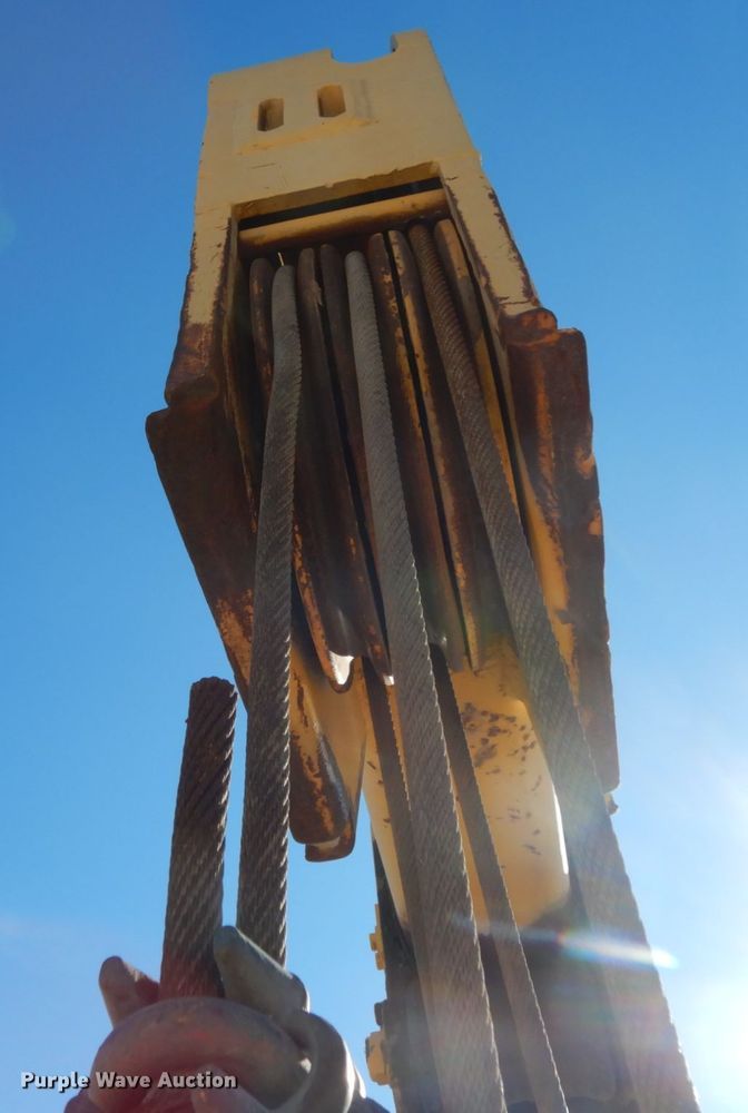 image for item DJ8181 1971 Galion 150A  crane