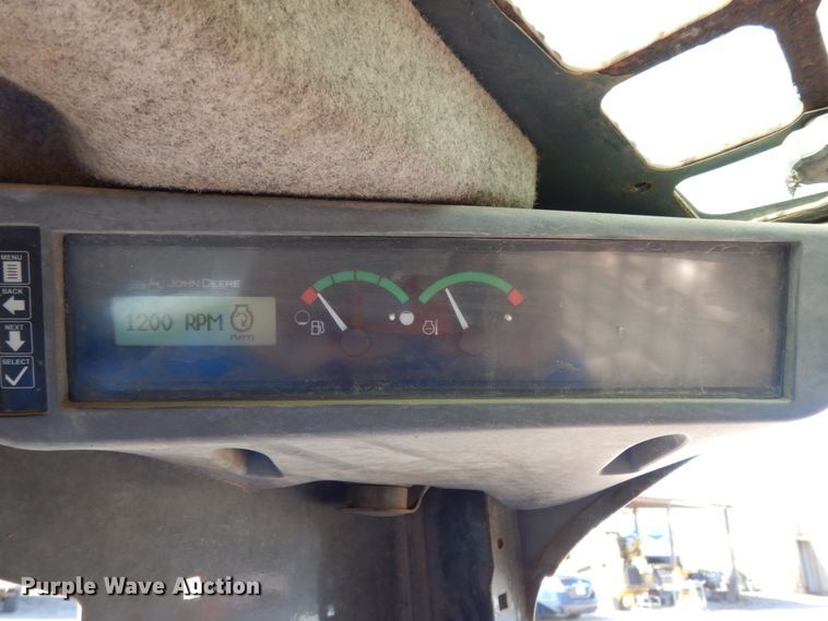 image for item DJ8187 2010 John Deere 332D  skid steer loader