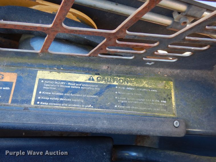 image for item DJ8187 2010 John Deere 332D  skid steer loader