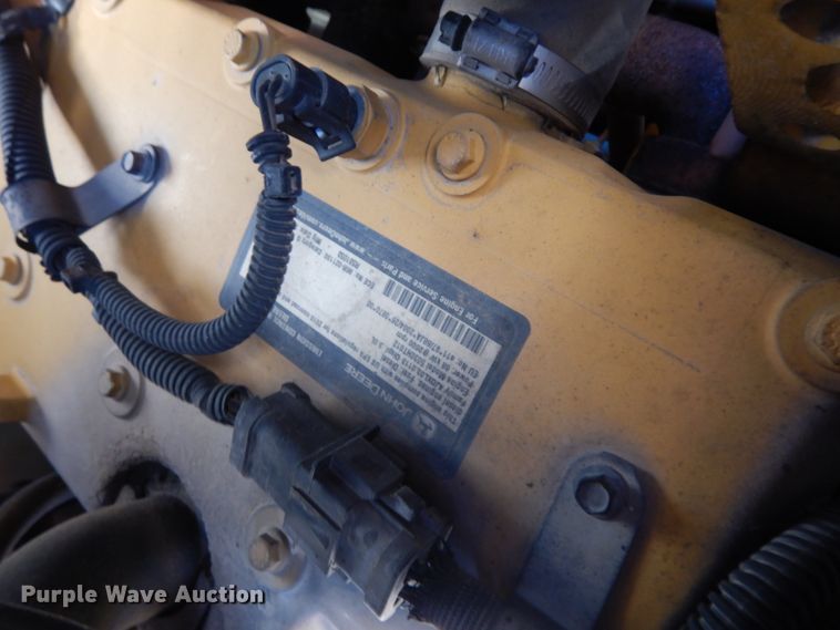 image for item DJ8187 2010 John Deere 332D  skid steer loader