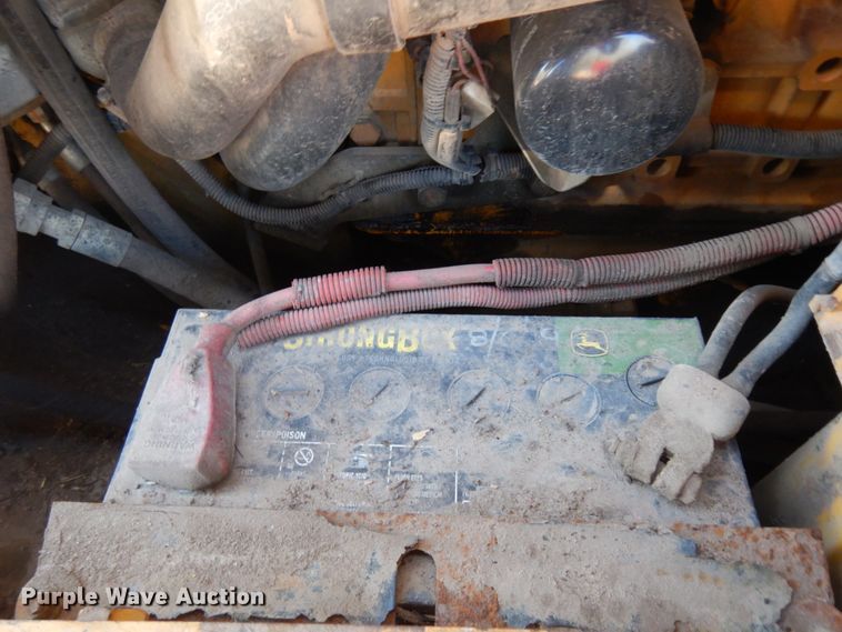 image for item DJ8187 2010 John Deere 332D  skid steer loader