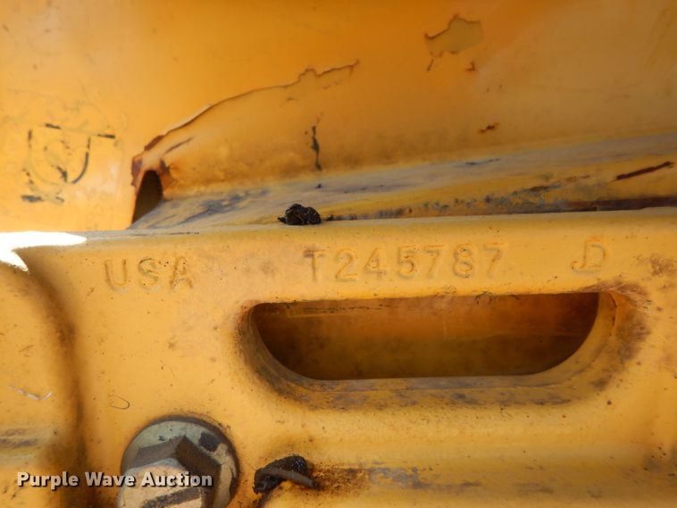 image for item DJ8187 2010 John Deere 332D  skid steer loader