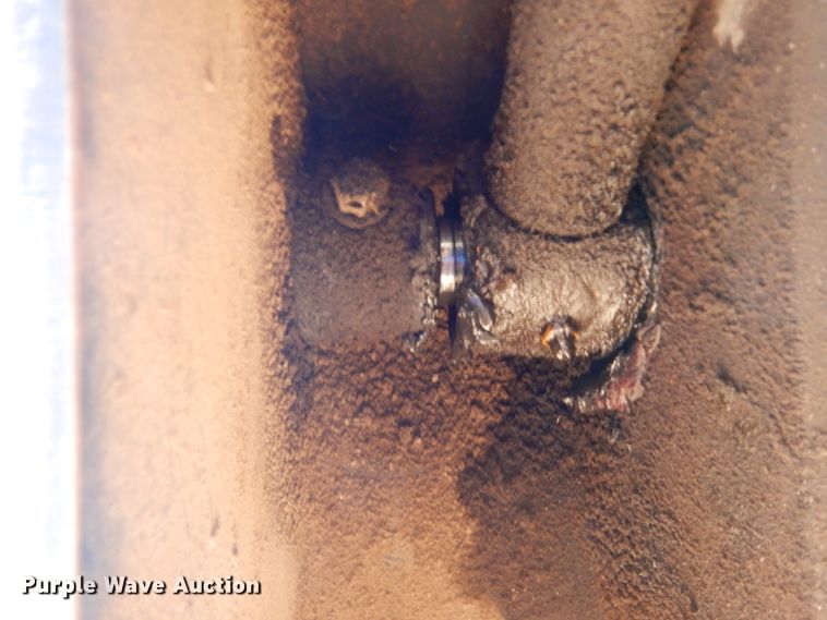 image for item DJ8187 2010 John Deere 332D  skid steer loader