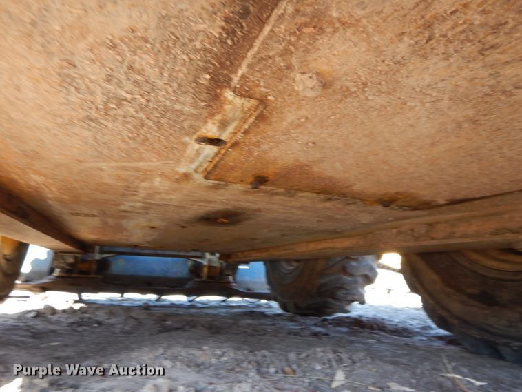 image for item DJ8187 2010 John Deere 332D  skid steer loader