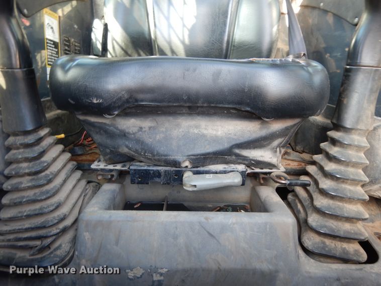 image for item DJ8189 2012 John Deere 333DT  skid steer loader