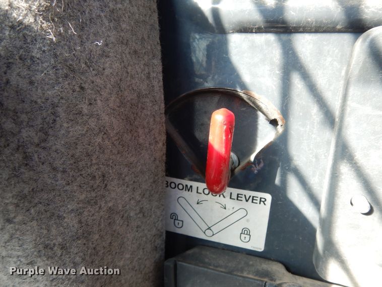 image for item DJ8189 2012 John Deere 333DT  skid steer loader