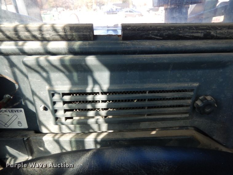 image for item DJ8189 2012 John Deere 333DT  skid steer loader