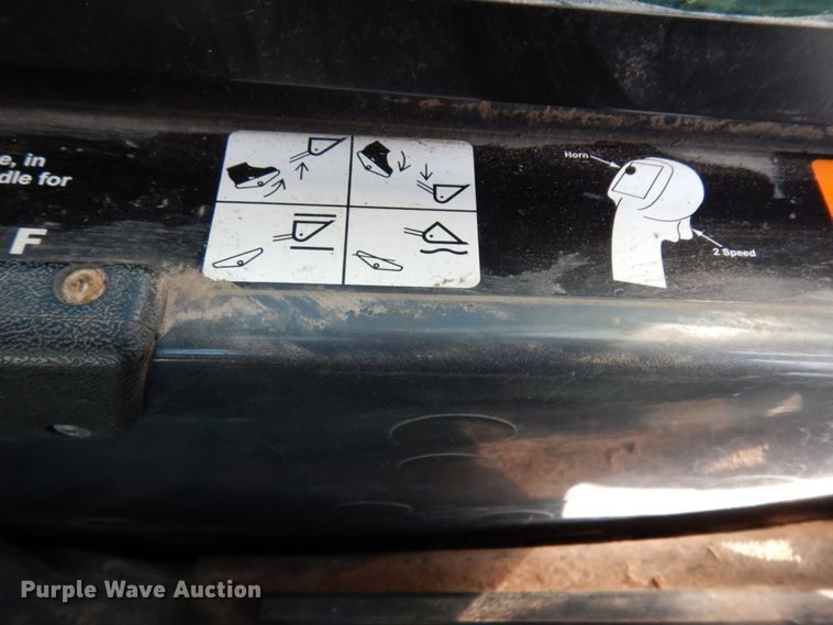 image for item DJ8189 2012 John Deere 333DT  skid steer loader